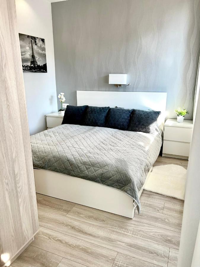 Downtown Dream Apartmans Szeged Esterno foto