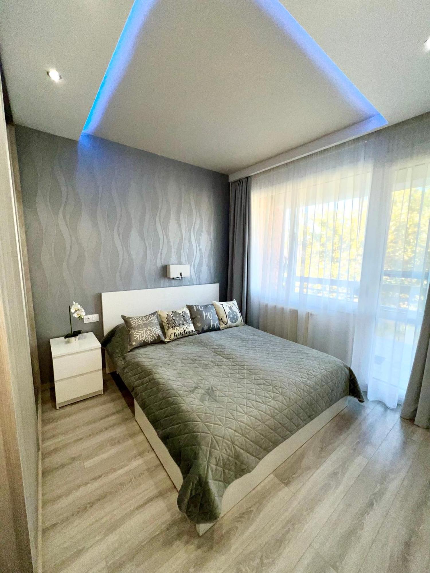 Downtown Dream Apartmans Szeged Esterno foto