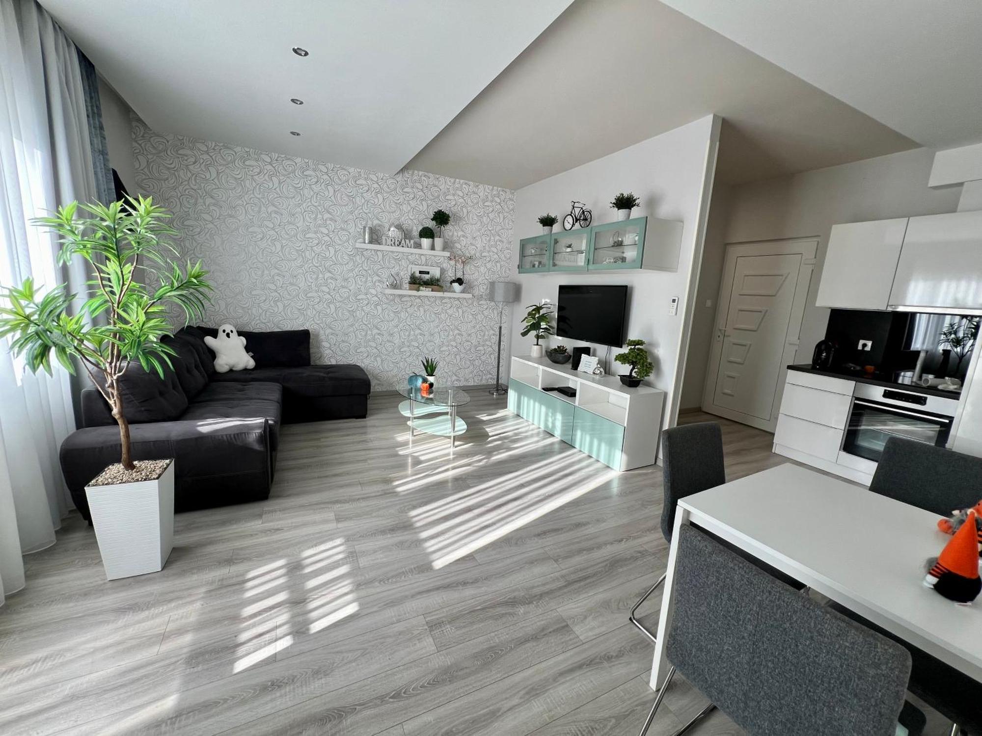 Downtown Dream Apartmans Szeged Esterno foto
