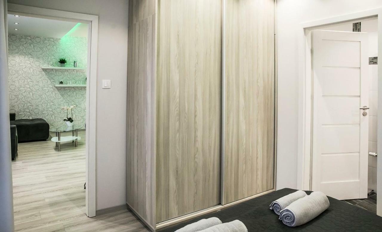 Downtown Dream Apartmans Szeged Esterno foto