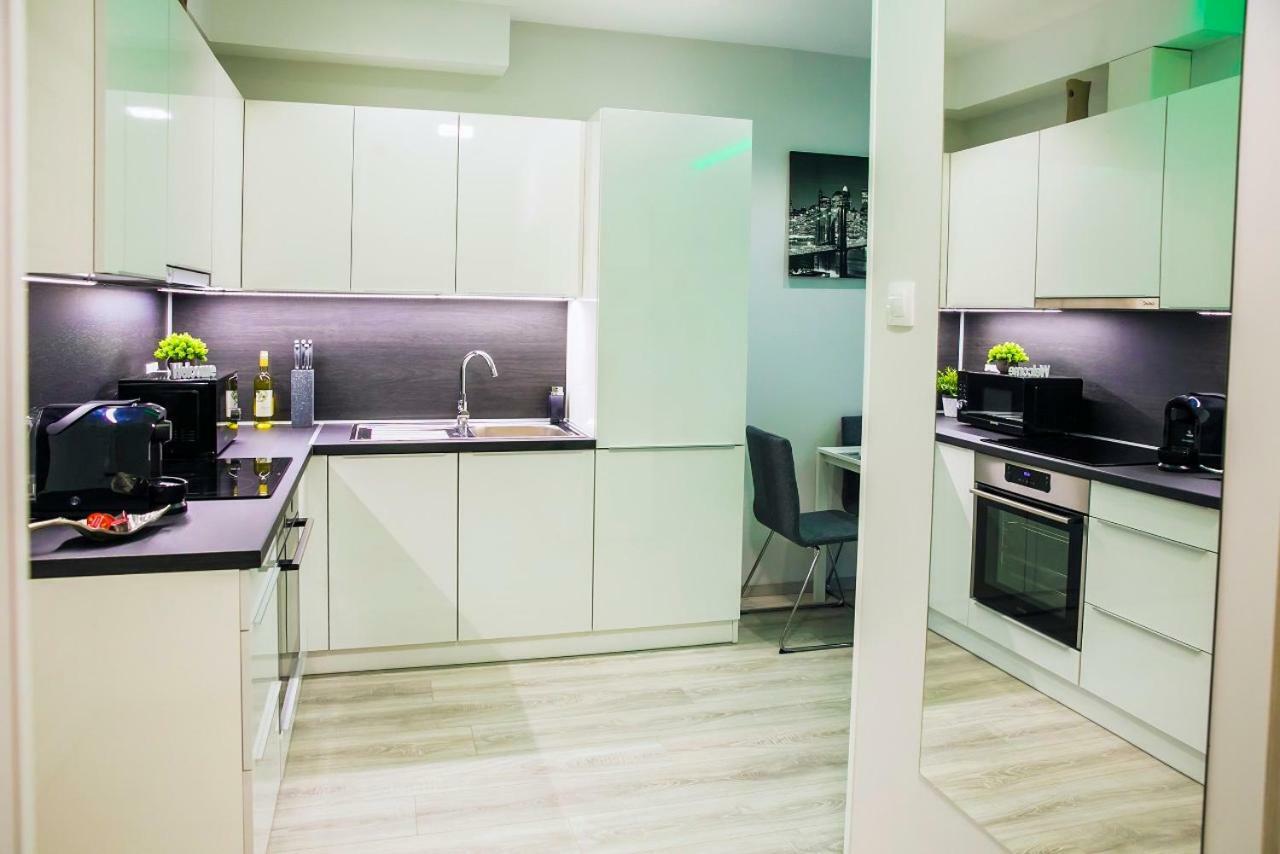 Downtown Dream Apartmans Szeged Esterno foto