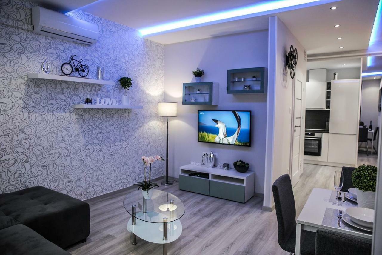 Downtown Dream Apartmans Szeged Esterno foto